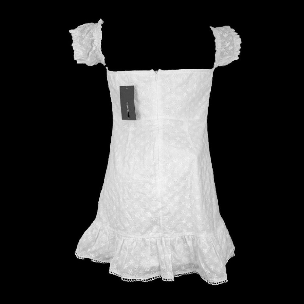 Fashion Nova White Ruffle Cap Sleeve Eyelet Shirt with Tie Women’s Size L - Picture 3 of 14